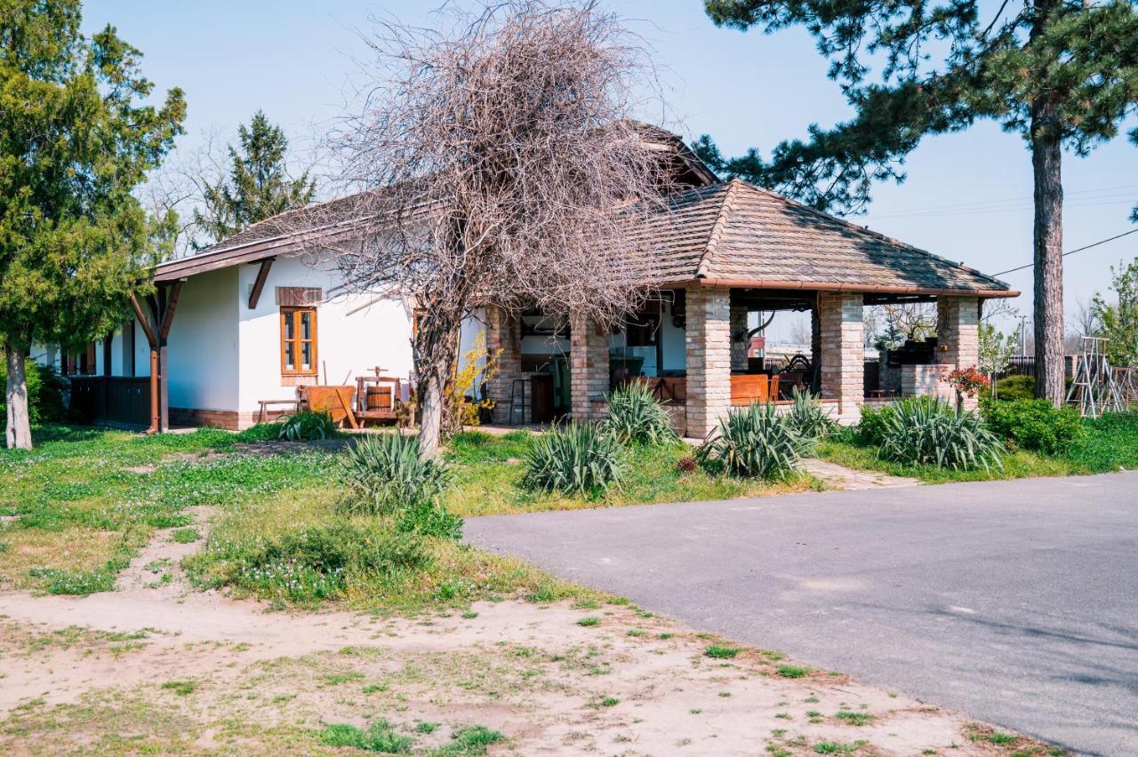 Sun City Vízisport Paradicsom Hódmezővásárhely Exterior foto